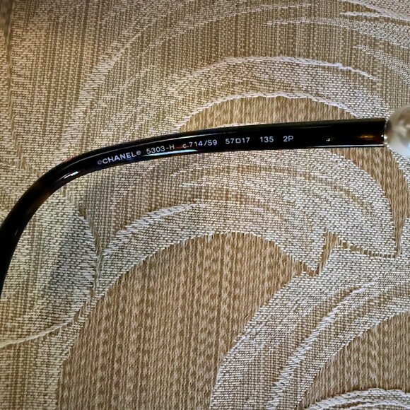 Vintage CHANEL Pearl Accent 5303-H Sunglasses - Picture 9 of 13
